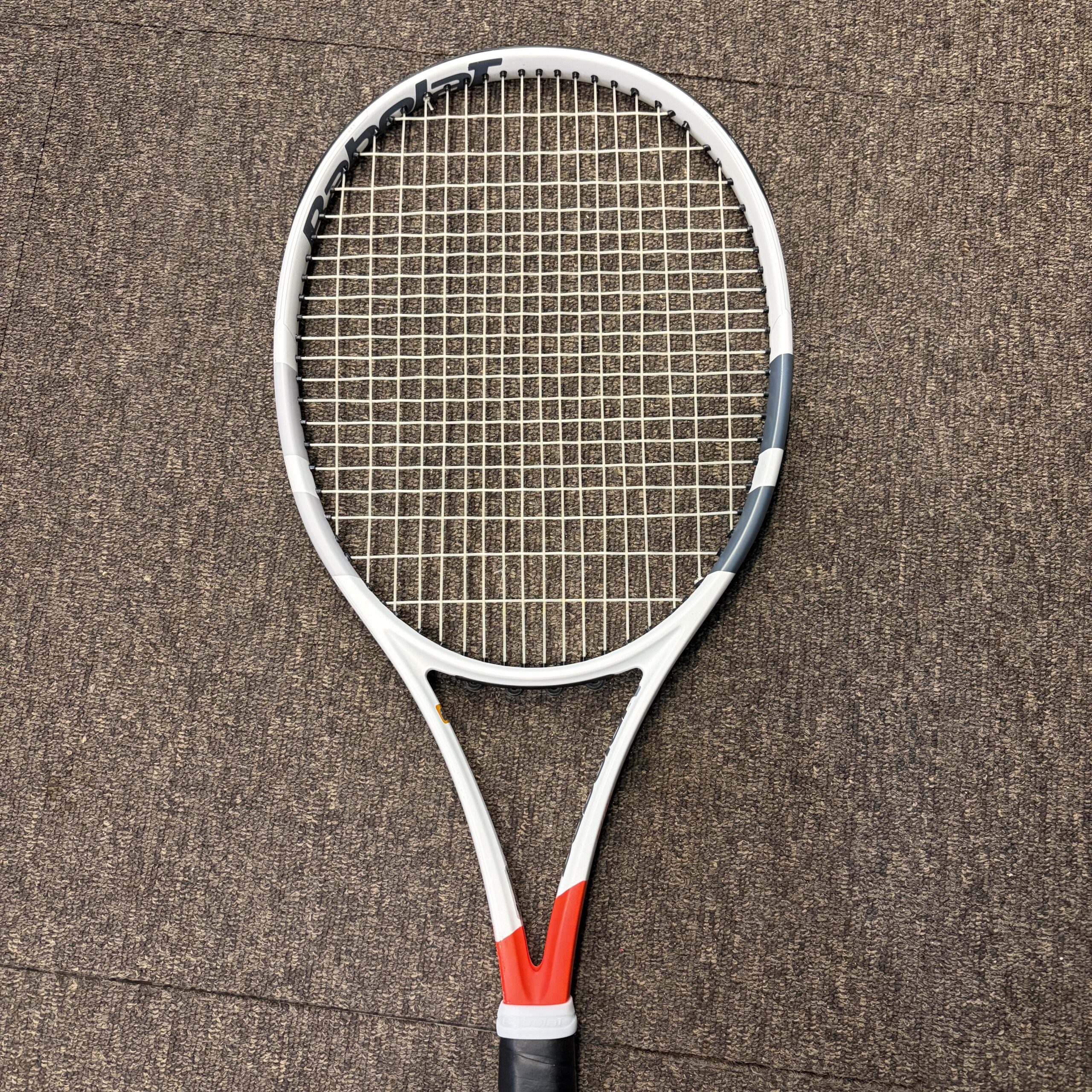 【中古TTS委託販売】Babolat ピュアストライク 18×20 G3 TTS-III 二本目