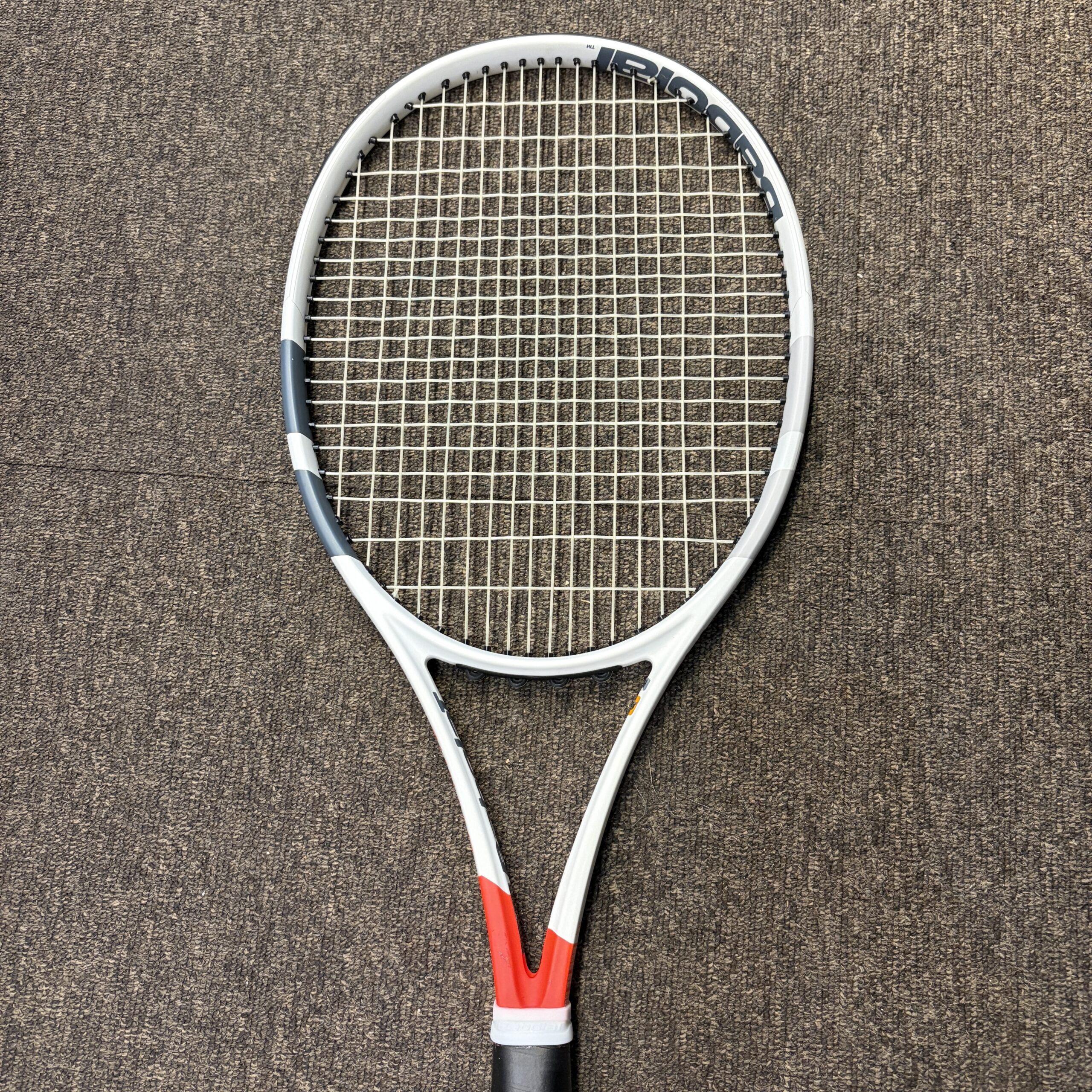 【中古TTS委託販売】Babolat ピュアストライク 18×20 G3 TTS-III 一本目