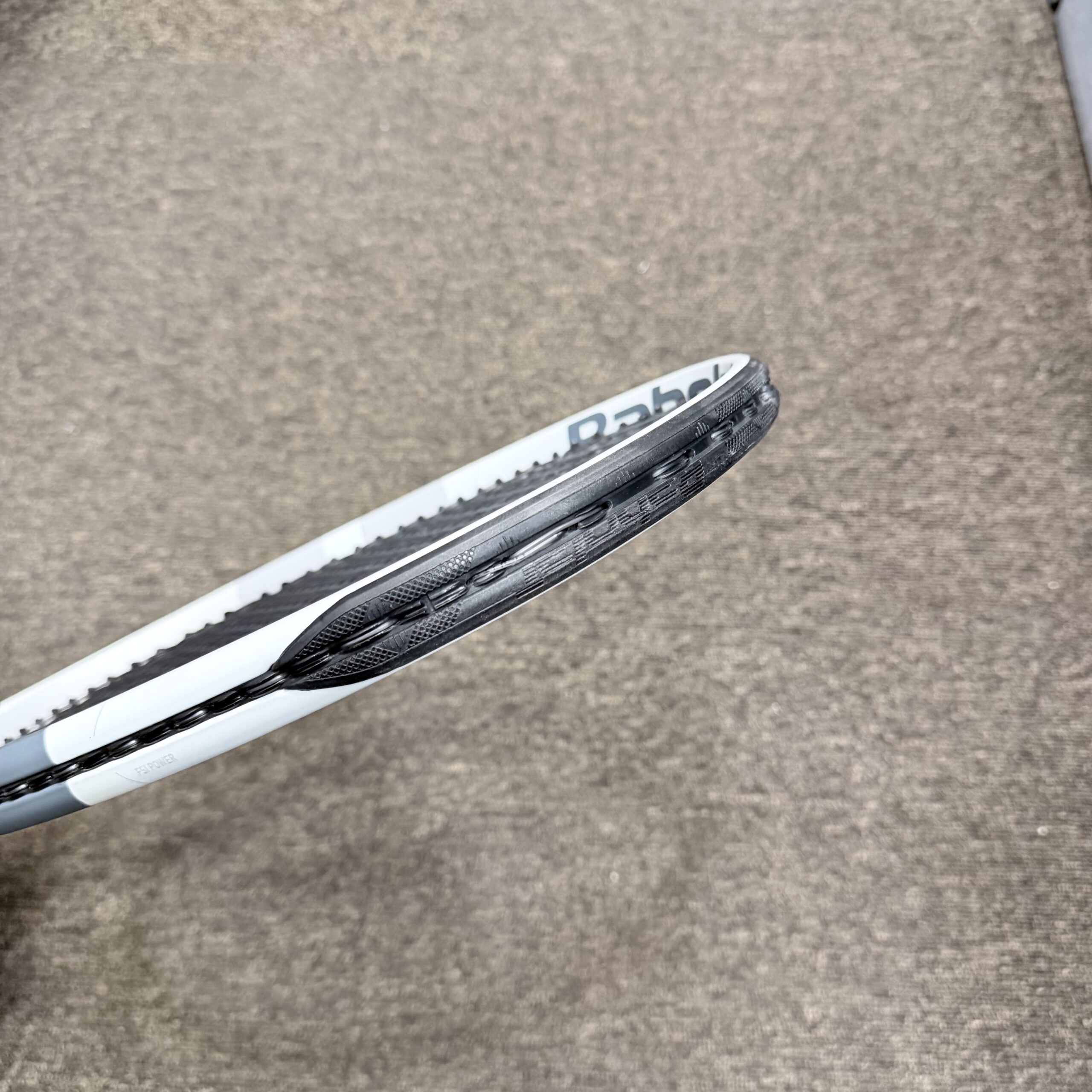 【中古TTS委託販売】バボラ ピュアストライク 18×20 G3 テニストピアSPEC-Ⅲ 一本目 - 画像 (3)
